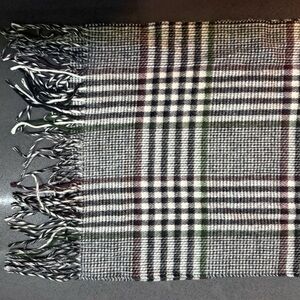 Elegant Checkered Men's Scarf